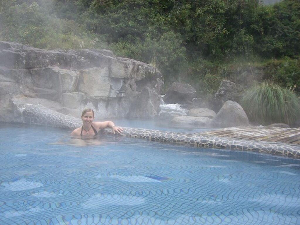 1 day Andes tour hot springs